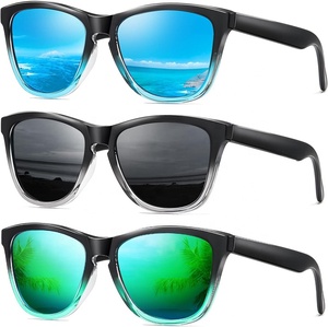 Vente flash 2024 - Prix bas - MOQ faible - Lunettes de <span class=keywords><strong>soleil</strong></span> polarisées de haute qualité - Logo personnalisé pour hommes et femmes - Product Image 2
