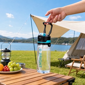 Botella de Agua de Plástico con Spray, Libre de BPA, Capacidad de 800 ml, Material Tritan, para Pesca, Fitness, Running, Senderismo y Camping - Product Image 2