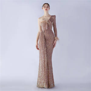 31350 abito da sera in paillettes di fascia alta con spacco laterale di struzzo artigianale #2024 - Product Image 5