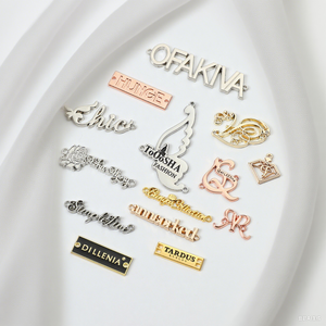 Étiquettes de vêtements personnalisées en or pour maillots de bain, étiquettes de couture de créateur, taille personnalisée, motif de lettres 3D, <span class=keywords><strong>logo</strong></span> métallique lavable sur abaya - Product Image 5