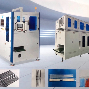 Máquina automática/manual para cortar y empaquetar bolsas con cierre de cremallera, para hardware, bebidas, alimentos, plástico de grado alimenticio, acero inoxidable y motores. - Product Image 1