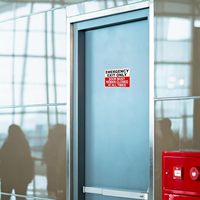 Autocollant de signalisation « Sortie d'urgence uniquement » – La porte doit rester fermée – Avertissement personnalisé en vinyle pour porte de sortie incendie de bâtiment commercial