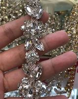 Vente en gros usine : Garniture en chaîne de cristaux scintillants, embellissement en cristaux brillants, bordure en strass pour vêtements et robes à coudre