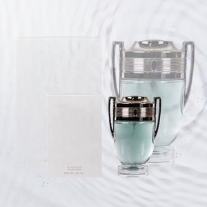 Fragancia duradera con forma de trofeo plateado. Venta al por Mayor, Descuentos por Volumen Disponibles. Perfume Brave Man - Product Image 2