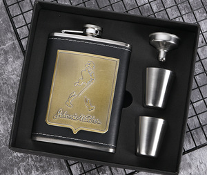 Lot de flacons à liqueur en acier inoxydable de 7 oz de haute qualité, design carré moderne, bouteille de vin portable pour homme, coffret cadeau de luxe - Product Image 5