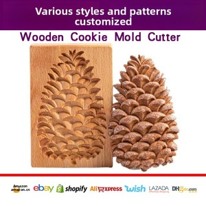 Molde Cortador de Galletas de Madera de Haya con Diseño Floral de Castillo, Avellana y Panal de Miel - Product Image 3