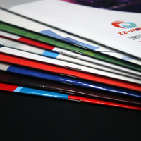 Impression personnalisée OEM sur papier kraft offset, échantillons, affiches, brochures, manuels de produits, livres