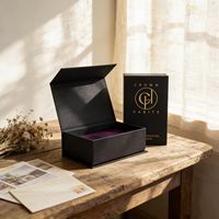 Ensemble de boîtes cadeaux personnalisées et sacs en papier avec poignée, boîte d'emballage rigide magnétique en gros pour les ensembles cadeaux de parfums et de cosmétiques