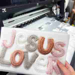 Autocollants thermocollants pour vêtements, t-shirts, en matériau PET, durables, imperméables, lavables, écologiques, pour la Saint-Valentin - Product Image 1