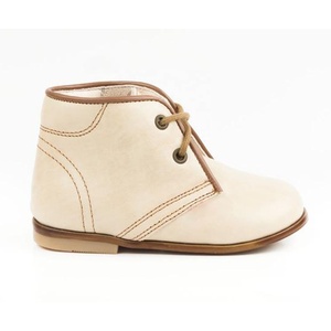 <span class=keywords><strong>Botas</strong></span> <span class=keywords><strong>de</strong></span> cuero <span class=keywords><strong>de</strong></span> grano completo para niñas, botines con cordones, color Beige - Product Image 3
