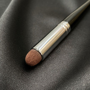 Cepillo <span class=keywords><strong>corrector</strong></span> para cubrir lágrimas a través de las <span class=keywords><strong>ojeras</strong></span> debajo de los ojos Aplicar <span class=keywords><strong>corrector</strong></span> Cepillo especial - Product Image 6