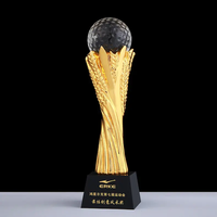 Logo personnalisé trophée de basket-ball en cristal clair championnat avec un nouveau design ballon de sport et basket-ball MVP trophée en métal en plastique.