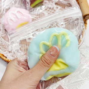 ของเล่นบีบช็อกโกแลตพาย Taba แบบใหม่ - ดินเหนียวเหนียวพิเศษ บรรเทาความเครียด ของขวัญสำหรับเด็กและผู้ใหญ่ ของเล่นพกพาสำหรับบำบัดความเครียด ของเล่นปาร์ตี้สำหรับแบ่งปัน - Product Image 1