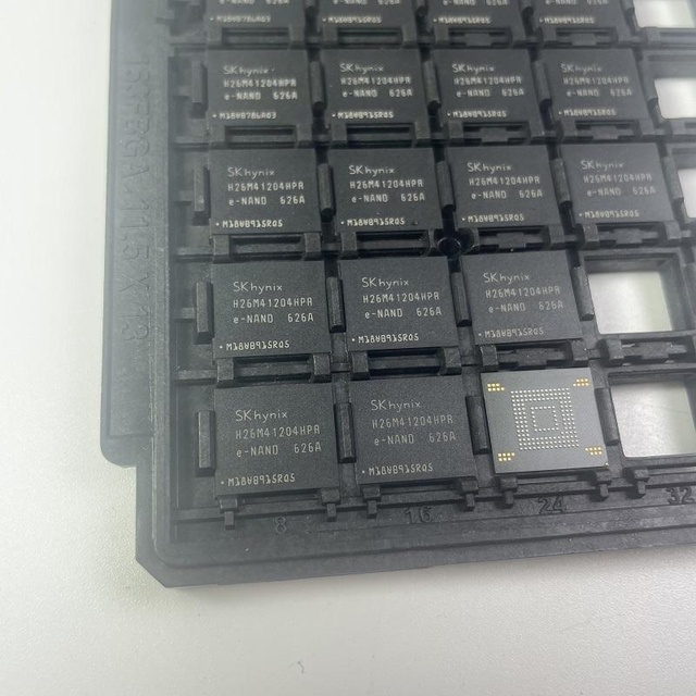 Brand New H26M41204HPR BGA153 EMMC Memory Chip
