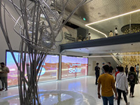 Film LED adhésif flexible transparent pour écran LED, mur-rideau en verre architectural