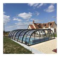 Cubierta Automática Plegable para Piscina con Paneles de Vidrio Aislantes y Apertura por Control Remoto para un Fácil Mantenimiento