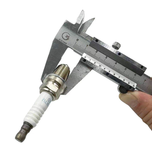 Bougie d'allumage NGK 7U-4D d'origine M2A00-3705002 pour moteur Yuchai National IV <span class=keywords><strong>CNG</strong></span>/LNG de camion lourd - Product Image 5