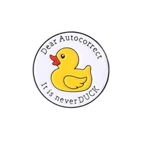 Badge en alliage drôle et mignon en forme de petit canard jaune de dessin animé, collection d'épingles à slogans et animaux, accessoires personnalisés pour tenues et sacs à dos