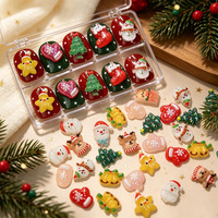 Breloques 3D en résine pour ongles de Noël, 30/50 pièces, assortiment de Père Noël, rennes, cloches, sapins, accessoires de bijoux pour ongles mignons de dessin animé, décorations de manucure