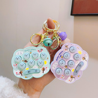 Vente en gros de porte-clés créatif Cloud Hamster Machine Etudiant Sac à dos Pendentif Puzzle Jouet Porte-clés Machine à griffes Petit cadeau