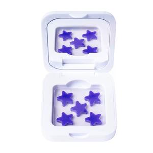 Parches Hidrocoloides para Granos de Marca Privada, Forma de Estrella, Caja con Espejo, 20 Parches, Impermeables, Limpian Poros, Eliminan Imperfecciones - Product Image 1