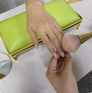 Almohada de Mano Premium Cómoda de Mármol Blanco Personalizada para Uñas con Tapete, Almohada de Mano para Arte de Uñas - Product Image 4