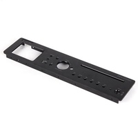 Fabricant chinois de panneaux avant d'amplificateur audio sur mesure, usinés par CNC, plaque frontale en aluminium, panneau avant en aluminium
