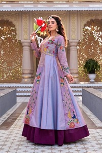 ชุดเดรส Anarkali คุณภาพพรีเมียมสำหรับผู้หญิง ประดับตกแต่งอย่างสวยงาม เหมาะสำหรับงานแต่งงาน งานเฉลิมฉลอง และโอกาสพิเศษ มีจำหน่ายในราคาที่เข้าถึงได้ - Product Image 6