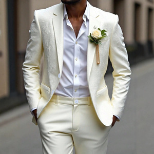 Trajes de Boda <span class=keywords><strong>para</strong></span> <span class=keywords><strong>Hombre</strong></span> de Diseño Nuevo al por Mayor, <span class=keywords><strong>Traje</strong></span> <span class=keywords><strong>Casual</strong></span> de 2 Piezas Blanco Elegante de Alta Calidad con Jacquard Floral - Product Image 1