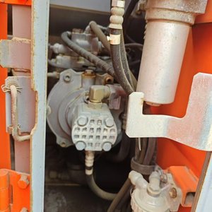Excavatrice Hitachi ZX135US, Hitachi 135 d'origine de 13 tonnes disponible à la vente à bas prix, y compris le <span class=keywords><strong>concasseur</strong></span> ZX135 - Product Image 6