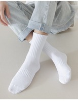 Vente en gros Bas de serviette en coton moyen Chaussettes de sport pour hommes Chaussettes de cheville