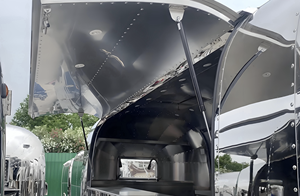 Vehículo de Apoyo a Flotas MultiCamión con Almacenamiento Refrigerado, Compactación de Residuos y Suministro de Agua Potable <span class=keywords><strong>para</strong></span> Eventos y Catering Sostenido - Product Image 2