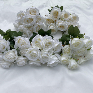 Suministros Florales IFG, Flores Blancas Románticas de Tallo Largo de 55 cm, Rosa Artificial para Decoración de Bodas - Product Image 3