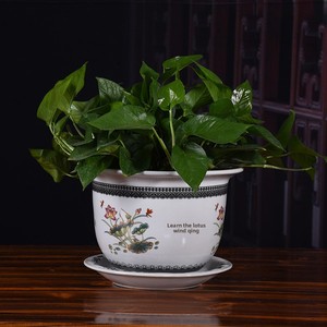 Grand pot à fleurs en céramique de Jingdezhen, style chinois, durable, avec décor en surglaze Famille Rose représentant une scène de neige, idéal pour la plantation en jardin. - Product Image 4