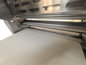 Machine à laminer <span class=keywords><strong>la</strong></span> pâte à pâtisserie courte à <span class=keywords><strong>prix</strong></span> spécial nouvelle condition pour <span class=keywords><strong>la</strong></span> ligne <span class=keywords><strong>de</strong></span> production <span class=keywords><strong>de</strong></span> croissants et <span class=keywords><strong>la</strong></span> fabrication <span class=keywords><strong>de</strong></span> collations dans les boulangeries - Product Image 5