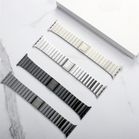 Bracelet de montre en acier inoxydable Bracelet magnétique pour Apple Watch Ultra Band Series Bracelet de montre en métal à mailles de couleur grise