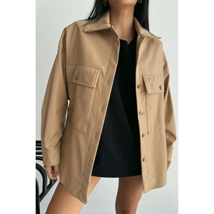 Camisa de Cuero Beige con Botones para Mujer, Colección de Blusas y Camisas Elegantes - Product Image 2