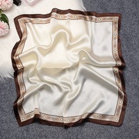 Écharpes de luxe pour femmes en soie imitation, personnalisables en gros, accessoires, impression couleur, châles carrés en satin de soie, bandanas