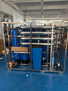 Système de purification d'eau par osmose inverse industriel 1000 l/h, contrôlé par PLC, en acier inoxydable, OEM 1000l - Product Image 2