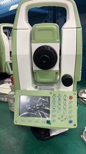 Equipo de Topografía Ruso a Precio Económico, Estación Total FOIF RTS392 con Pantalla a Color - Product Image 2