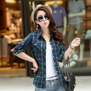 Blus Kasual Wanita TONGYANG Motif Kotak-kotak Bahan Katun Desain Lengan Panjang Kerah Turun dengan Saku Atasan Kasual Wanita - Product Image 2