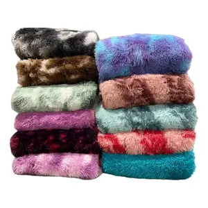 Paquete de 10 Cobijas Matrimoniales Surtidas de Borrega de Pelo Alto - Product Image 1