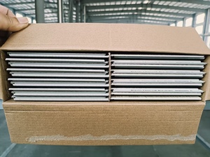 Suelo Vinílico SPC de Roble Claro, Diseño en Espiga, 6.5mm, Alta Calidad, Núcleo Rígido, Sistema de Clic Unilin - Product Image 4