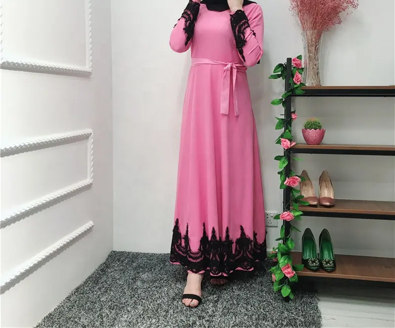 Günlük giyim müslüman kıyafetleri genç bayanlar pilili katar Abaya tasarımlar dantel kollu kadınlar için İslami giyim