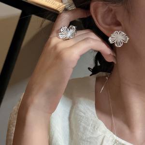 S925 argent Sterling grande fleur boucles d'oreilles Style coréen Niche Design lourd incrusté oreille bijoux Rhodium pour mariage en gros - Product Image 5