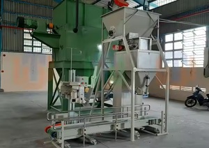 Aliments pour animaux domestiques, ensacheuse semi-automatique série TBM-SB01, pour volaille 10kg 25kg 50kg, sac tissé en PP avec convoyeur et couture - Product Image 2