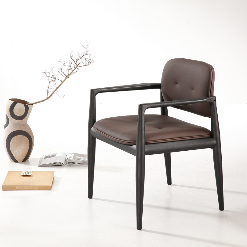 Pelle in microfibra nero opaco-marrone-rosso