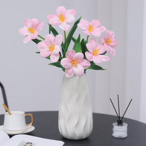 Fleur artificielle tulipe à tige unique en PU, violet clair, orange, en caoutchouc souple, haute simulation, pour décoration intérieure et accessoires de mariage - Product Image 1