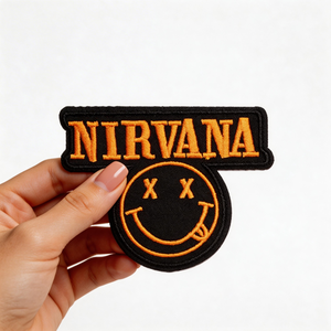 Patch brodé <span class=keywords><strong>Nirvana</strong></span> Smile Face à thermocoller ou à coudre pour vêtements, vestes, sacs, chapeaux – Patchs brodés personnalisés - Product Image 1