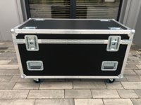 Valise de transport en aluminium sur mesure pour équipement, avec roulettes